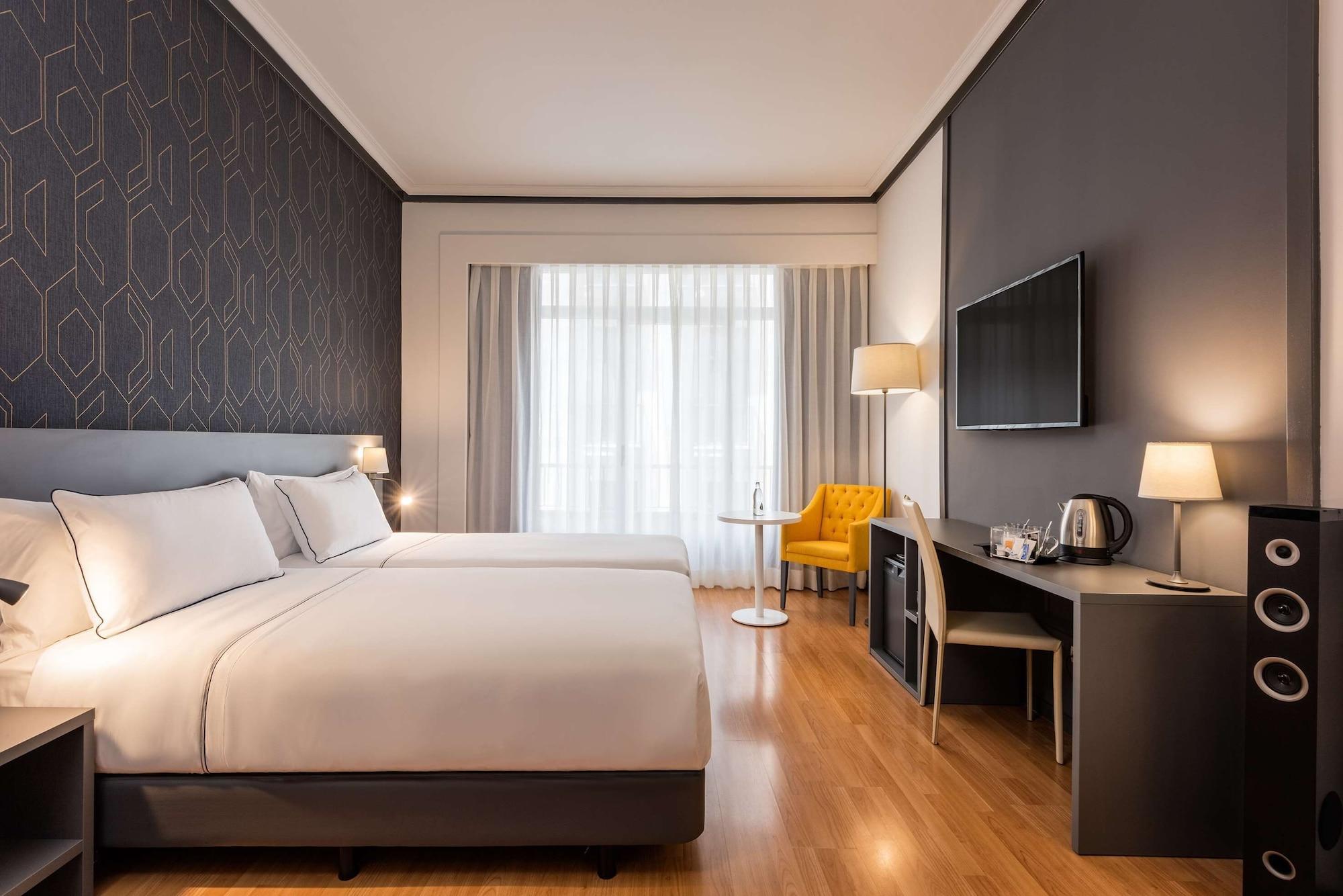 Hotel Madrid Plaza De Espana, Affiliated By Melia Екстер'єр фото