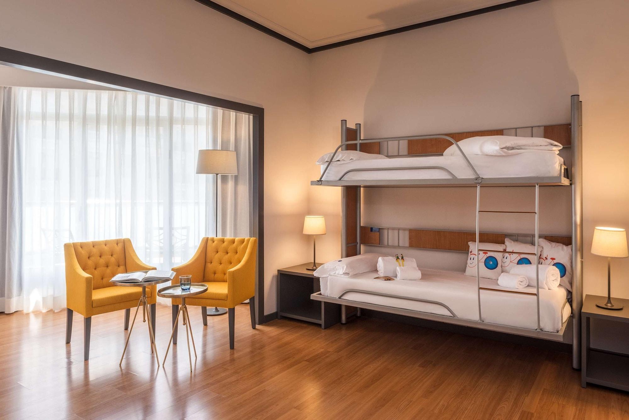 Hotel Madrid Plaza De Espana, Affiliated By Melia Екстер'єр фото