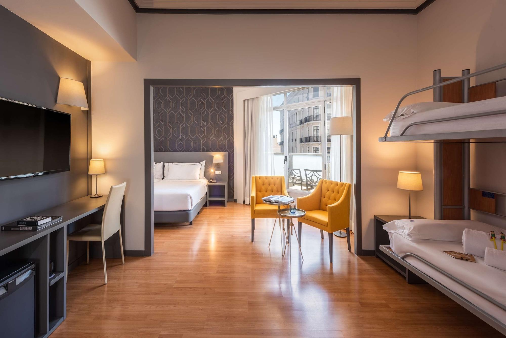 Hotel Madrid Plaza De Espana, Affiliated By Melia Екстер'єр фото