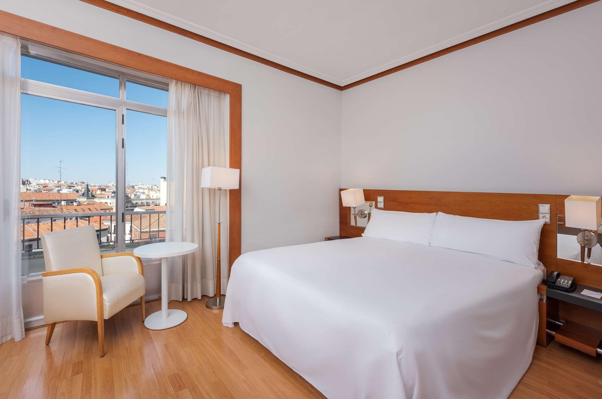 Hotel Madrid Plaza De Espana, Affiliated By Melia Екстер'єр фото