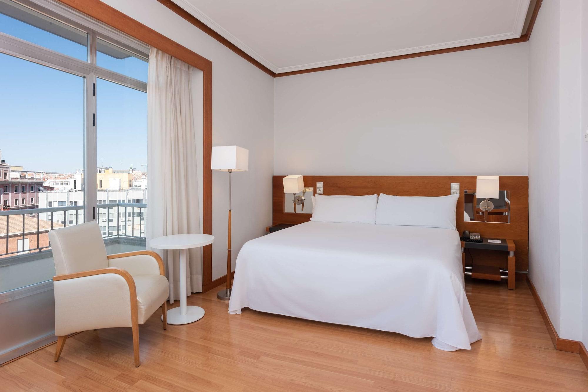 Hotel Madrid Plaza De Espana, Affiliated By Melia Екстер'єр фото