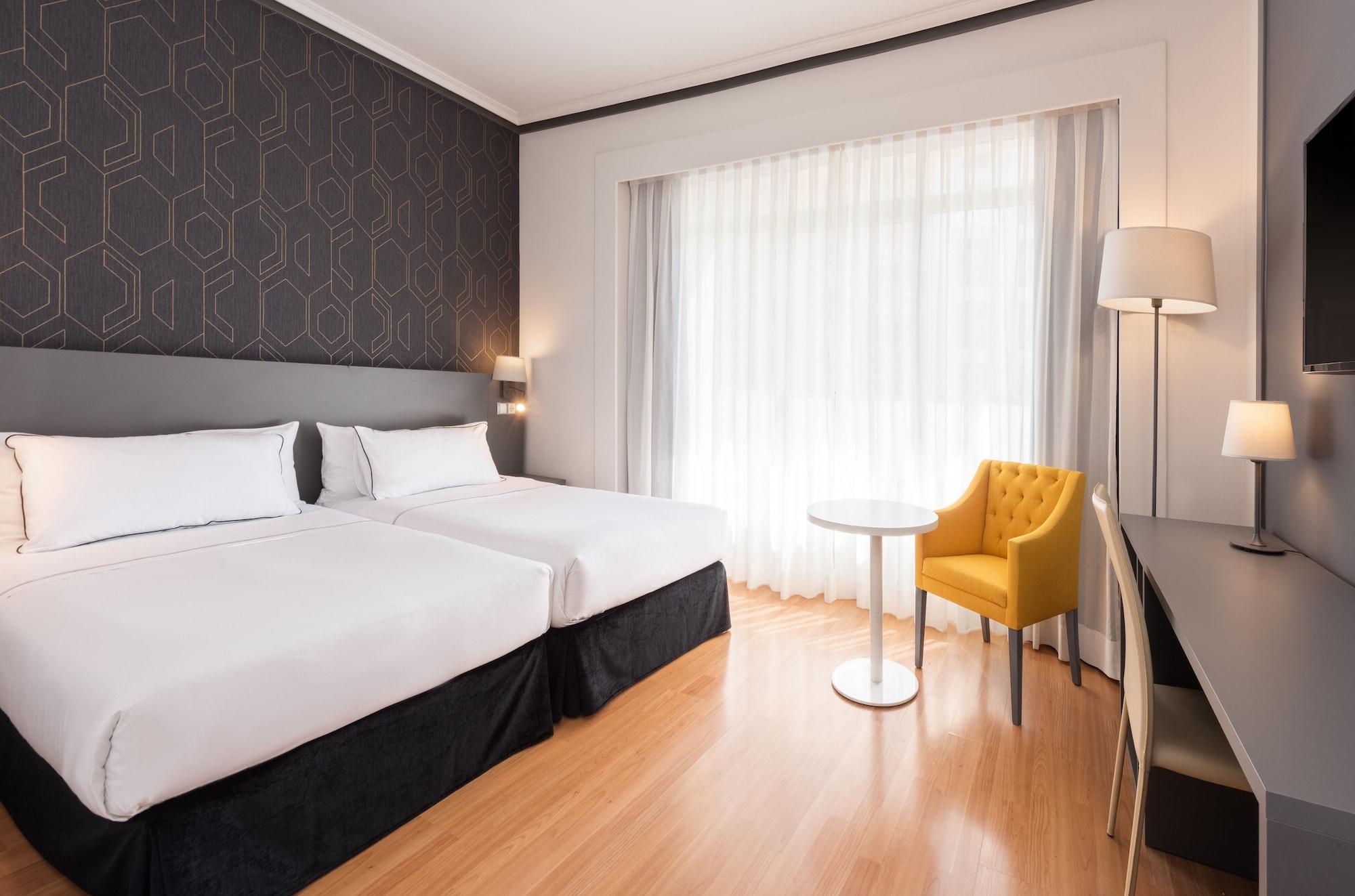 Hotel Madrid Plaza De Espana, Affiliated By Melia Екстер'єр фото