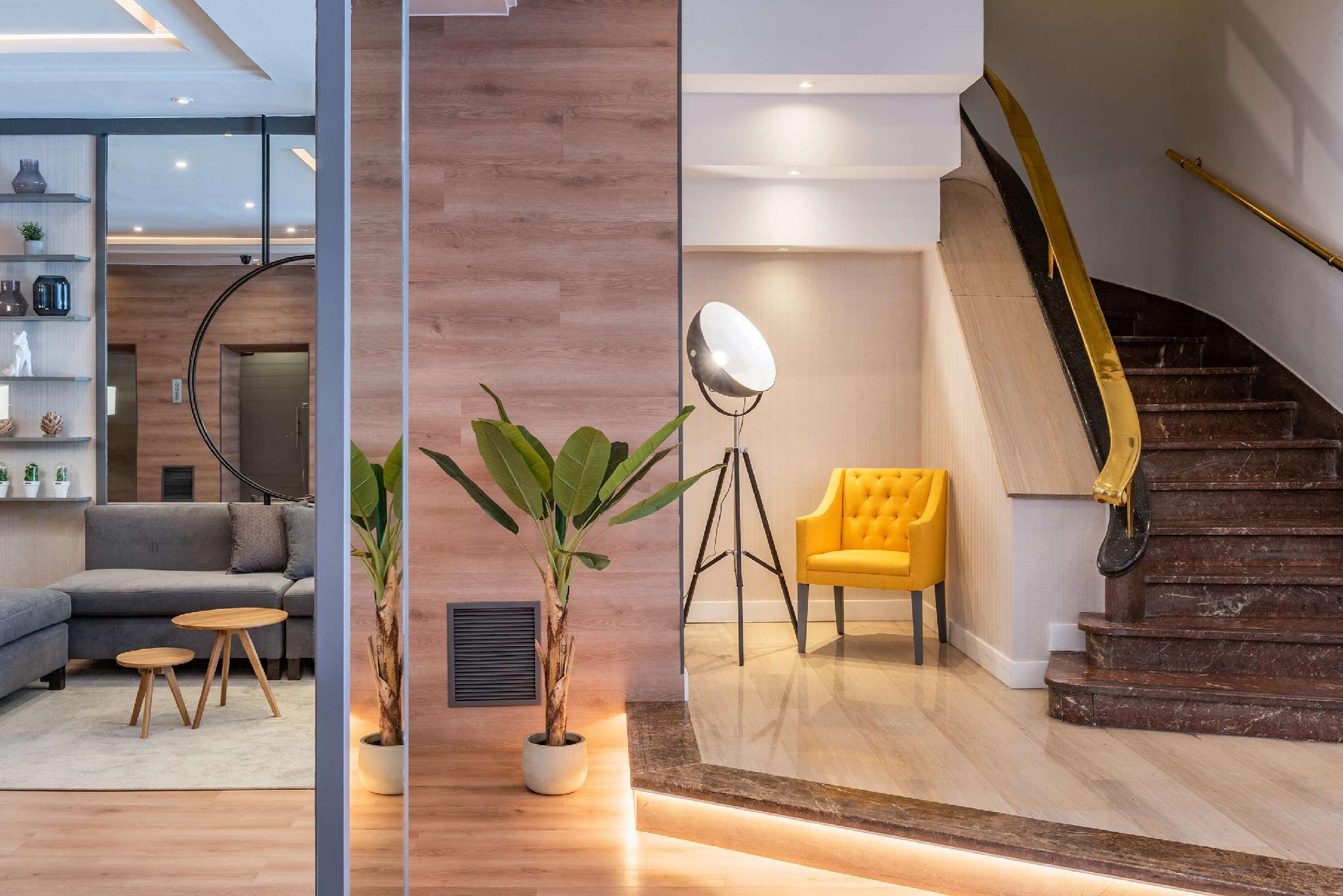 Hotel Madrid Plaza De Espana, Affiliated By Melia Екстер'єр фото