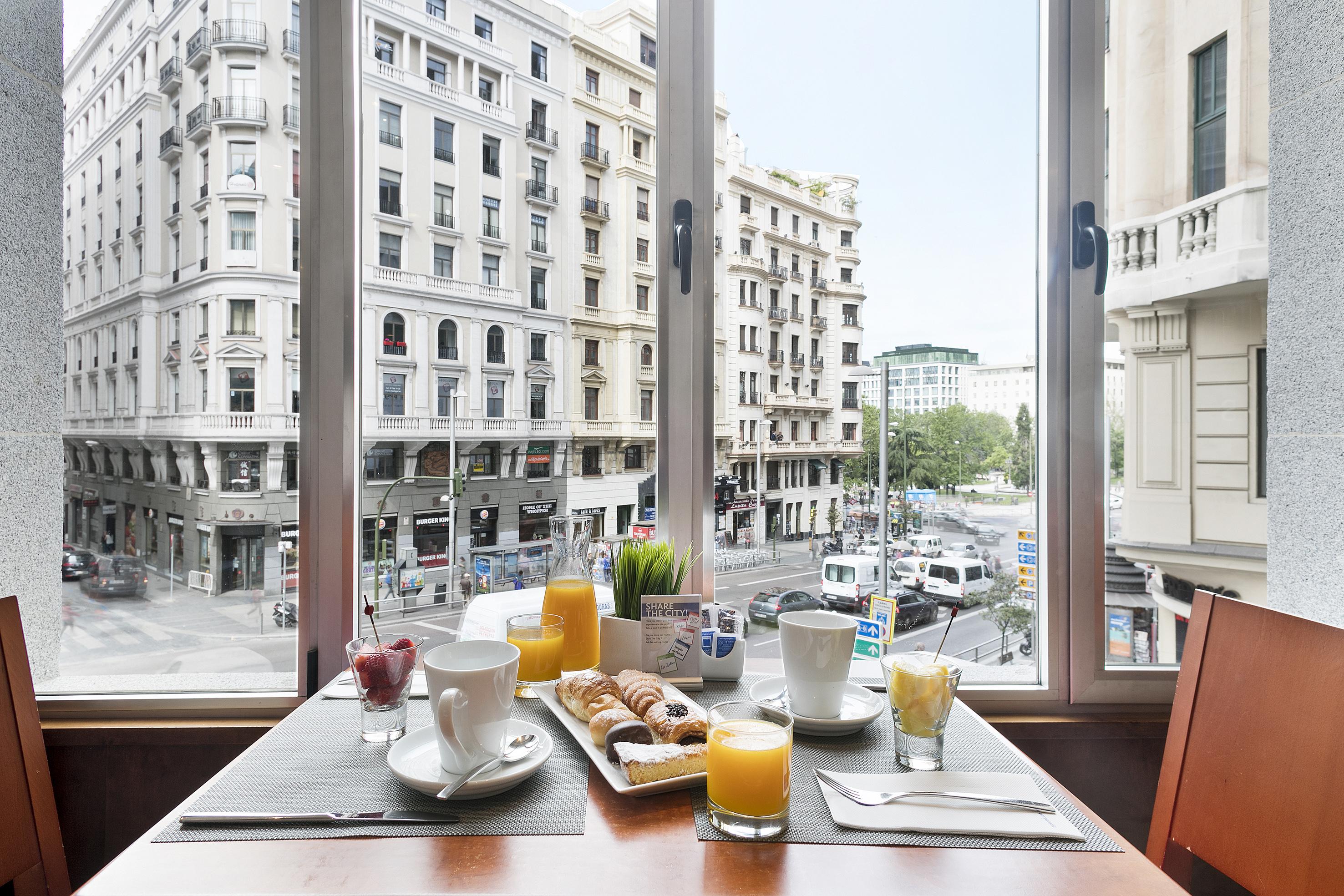 Hotel Madrid Plaza De Espana, Affiliated By Melia Екстер'єр фото