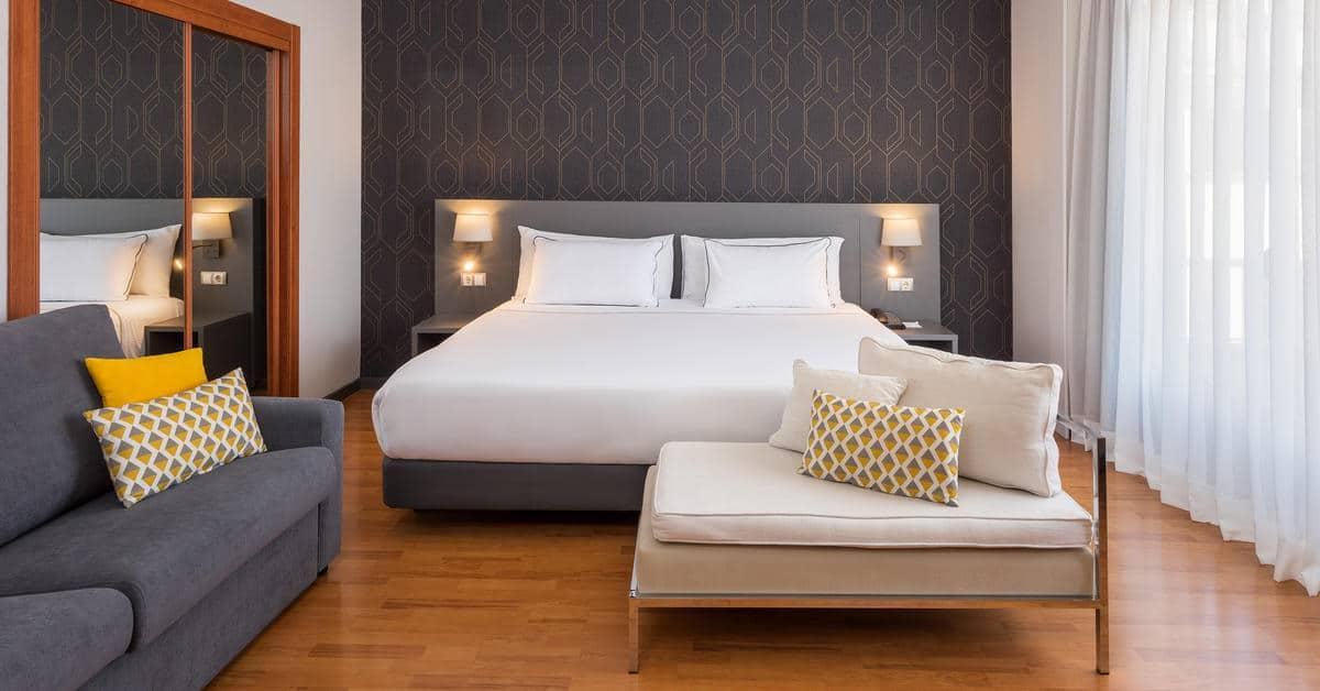 Hotel Madrid Plaza De Espana, Affiliated By Melia Екстер'єр фото
