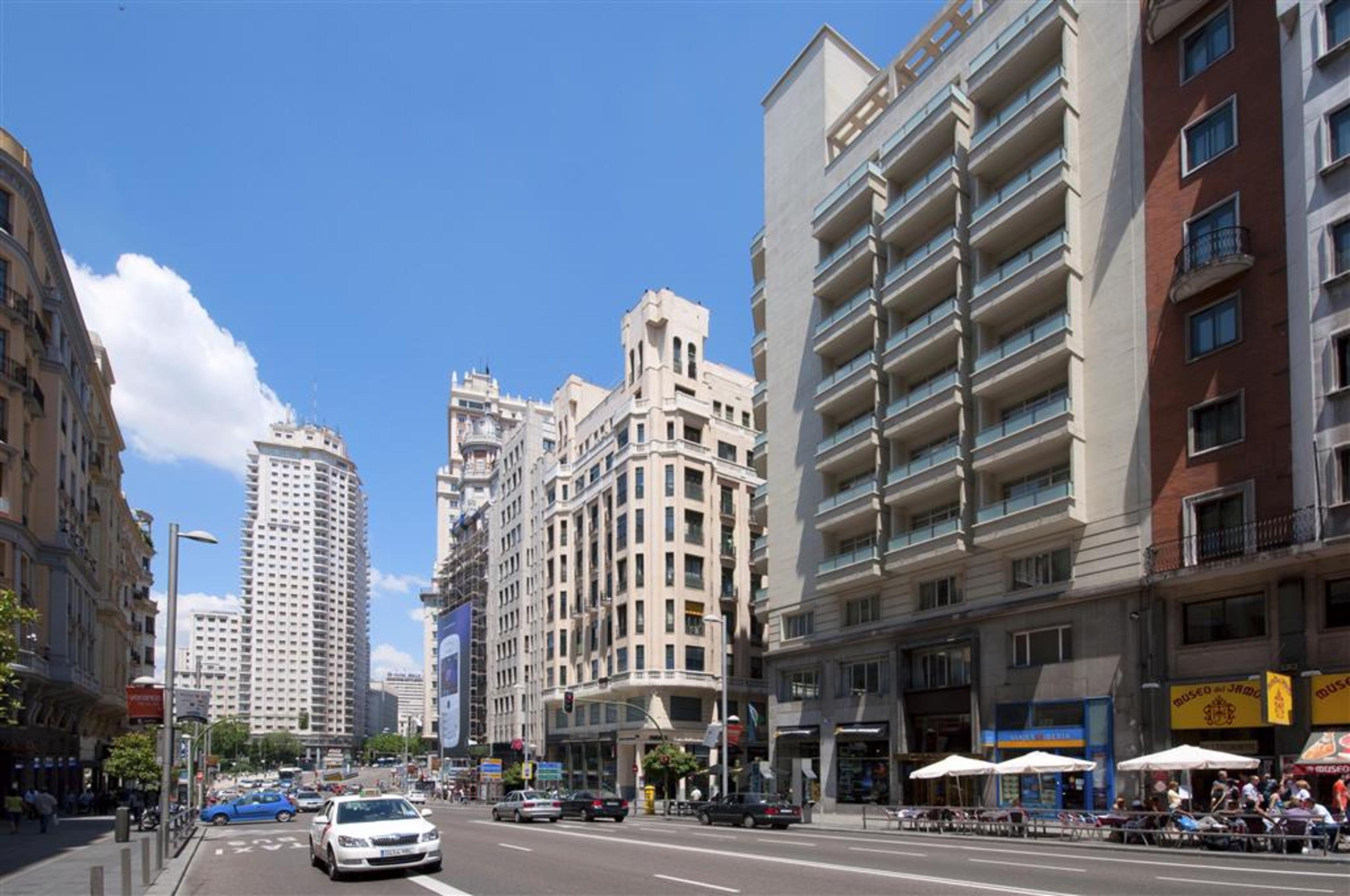 Hotel Madrid Plaza De Espana, Affiliated By Melia Екстер'єр фото