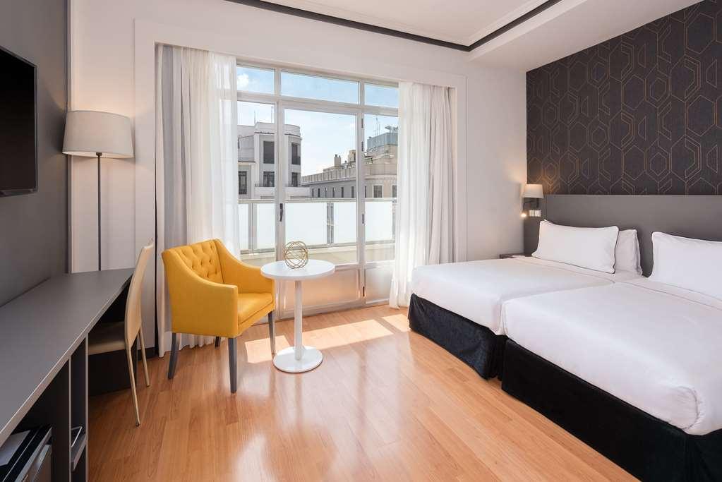 Hotel Madrid Plaza De Espana, Affiliated By Melia Номер фото
