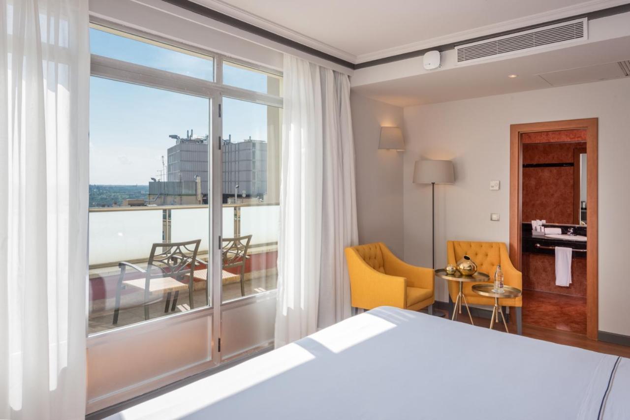 Hotel Madrid Plaza De Espana, Affiliated By Melia Екстер'єр фото